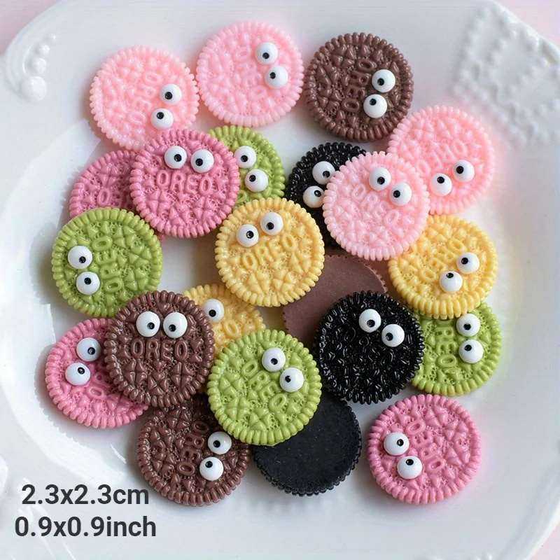 10Pcs Cute Round Biscuits With Eyes Kawaii Fake Food Cabochons Craft Material Scrapbooking Supplies Hair Accessories