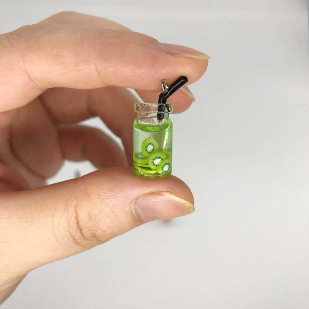 8pcs Dollhouse Miniature Food Mini Resin Fruit Bottle Simulation Drinks Model Toys Fruit Drink Play Dollhouse Dolls Accessories